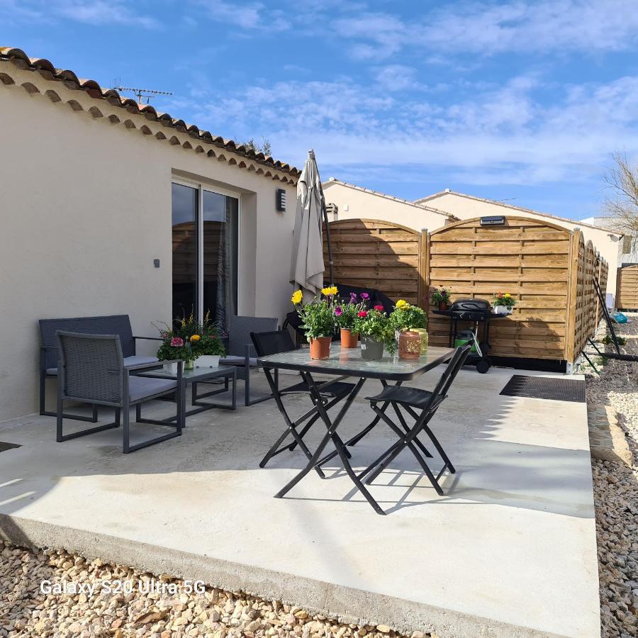 Mas Gabelys Superbe Vue Sainte Victoire Jardin Terrasse Et Piscine Apartment Trets Luaran gambar