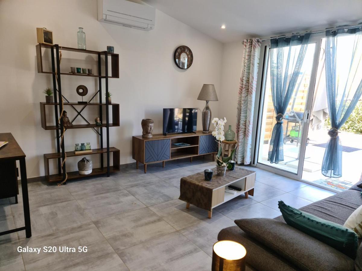 Mas Gabelys Superbe Vue Sainte Victoire Jardin Terrasse Et Piscine Apartment Trets Luaran gambar